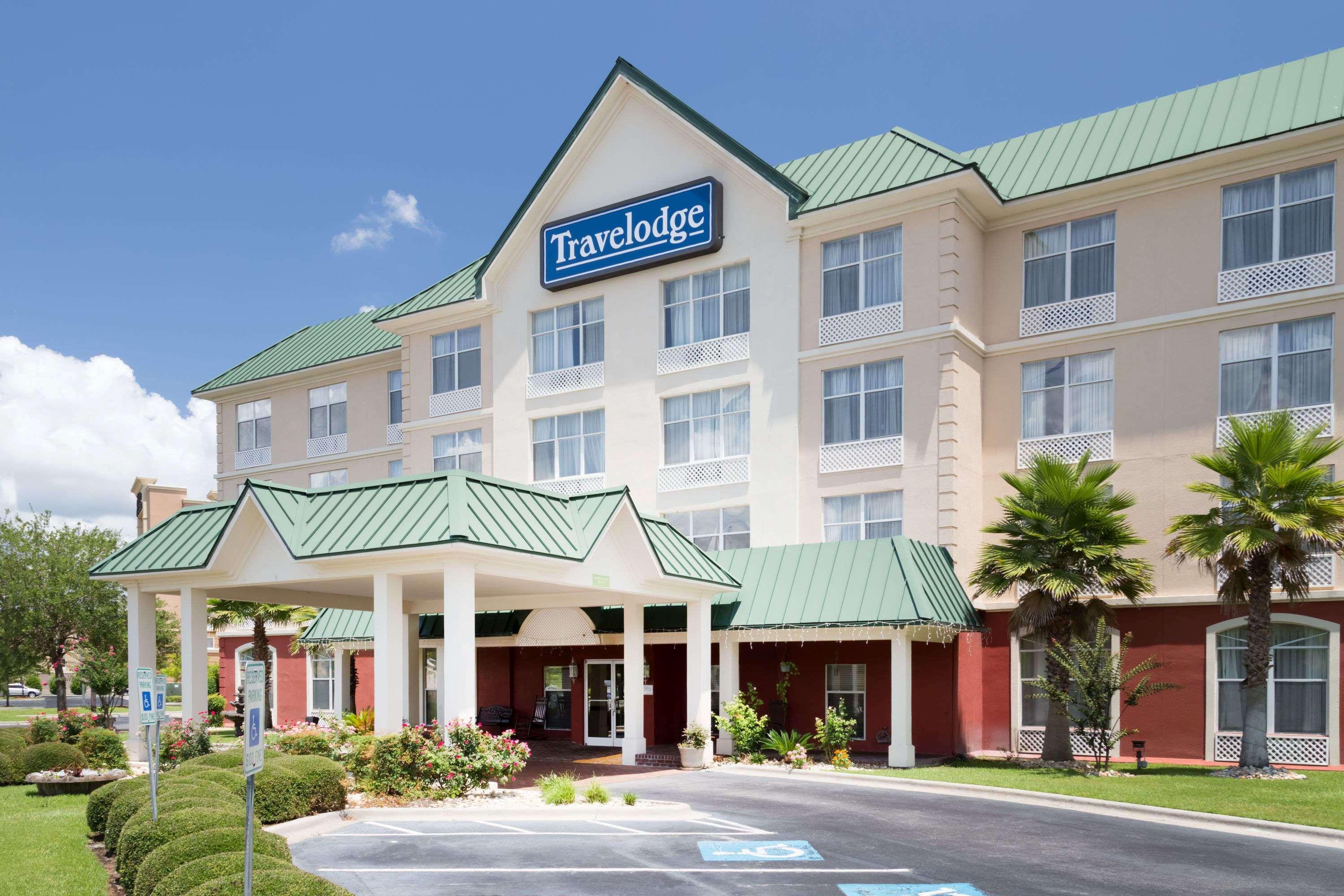 Wingate By Wyndham Savannah Gateway Exterior photo