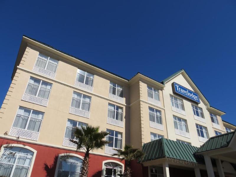 Wingate By Wyndham Savannah Gateway Exterior photo